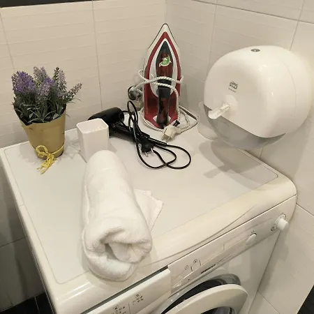 Cozy 1 Bdrm, Center, Solunska Near Vitoshka Street Apartment *